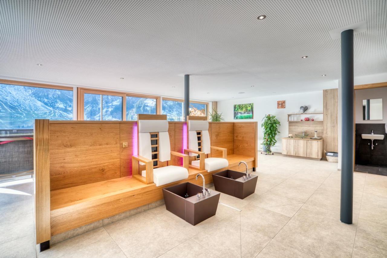 Hus23 With Wellness Apartment Schroecken Exterior photo